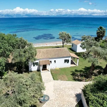 Beachfront With Garden - Valentine Corfu