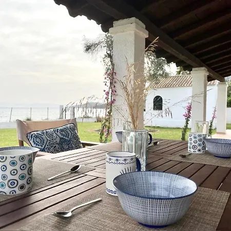 Beachfront With Garden - Valentine Corfu Semesterbostad