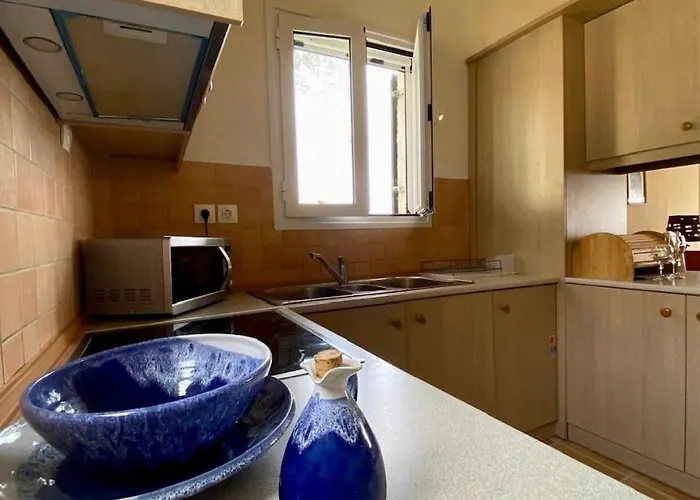 בית נופש Beachfront With Garden - Valentine Corfu *