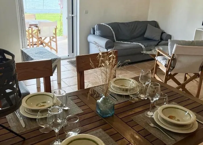 Beachfront With Garden - Valentine Corfu * 梅松吉