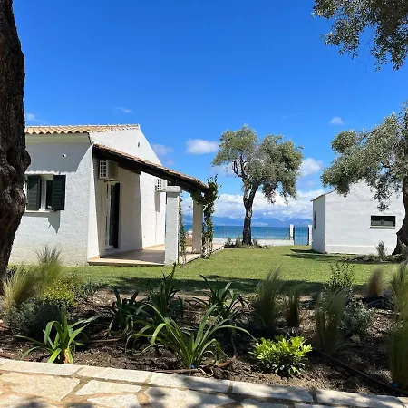 Beachfront With Garden - Valentine Corfu Feriehus Mesongí