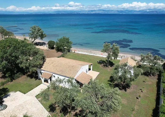 Beachfront With Garden - Valentine Corfu Hébergement de vacances Mesongí